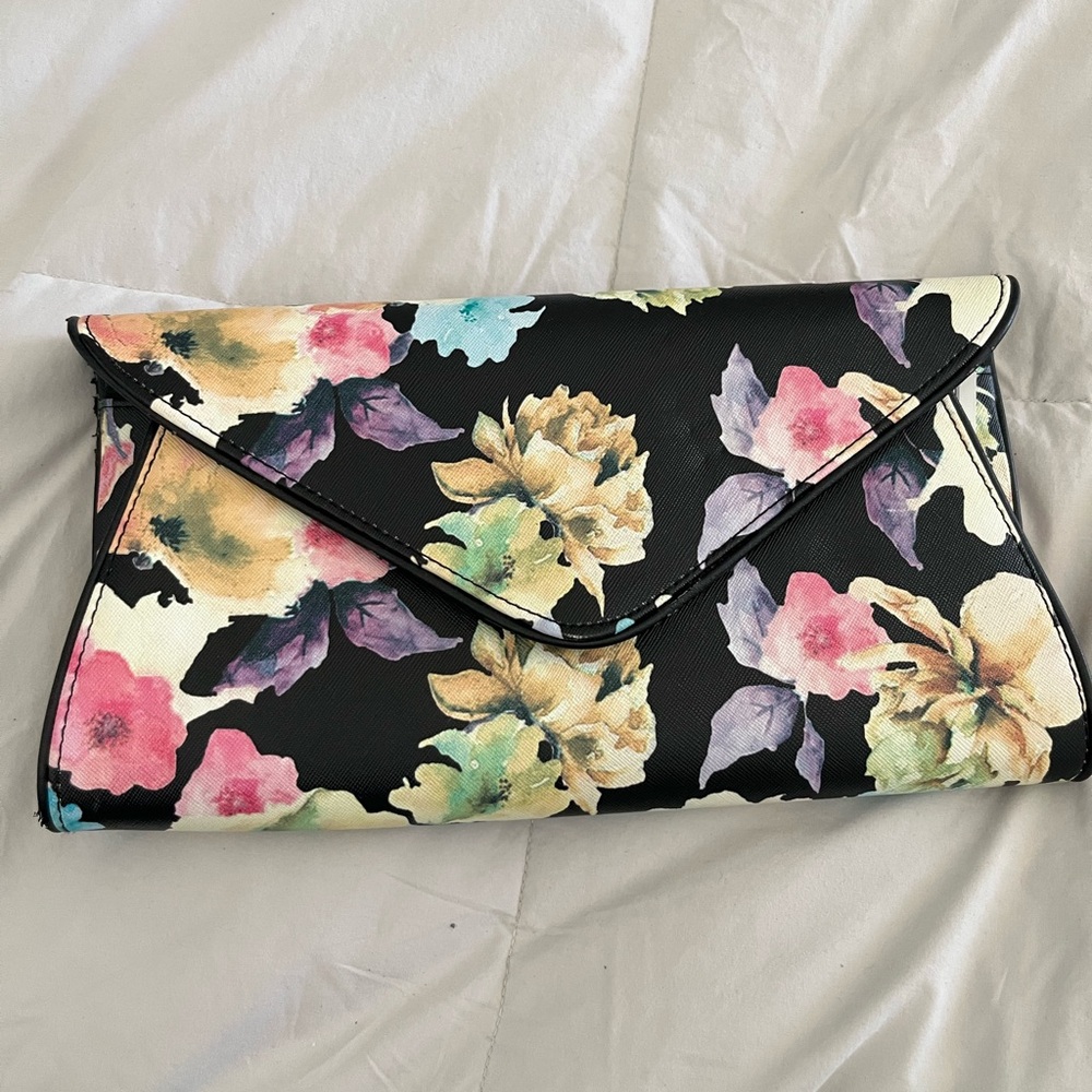 Bijoux Terner Black Floral Clutch